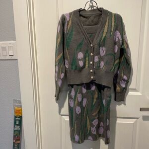 NWOT 2 piece heavy cardigan w/petal buttons & matching knit skirt.